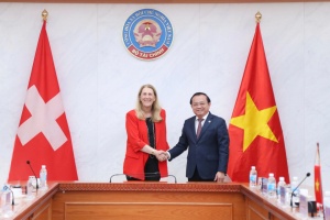 Vietnam and Switzerland to deepen financial cooperation