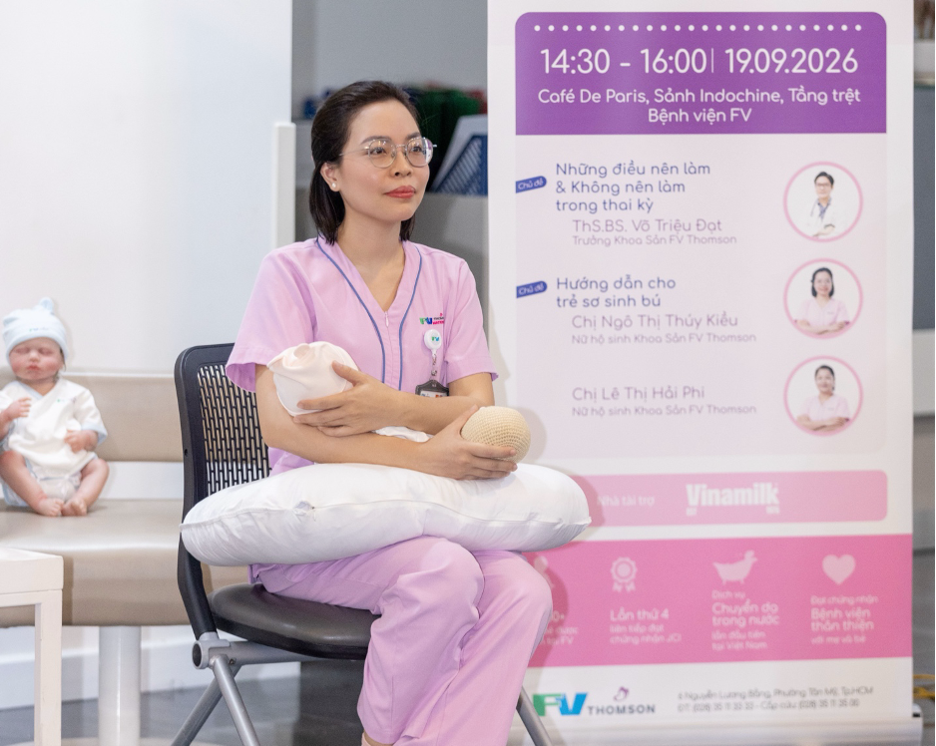 Two Vietnamese midwives earn IBCLC certification in breastfeeding counselling