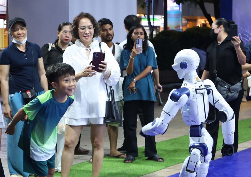 Robots no longer preserve of large corporations