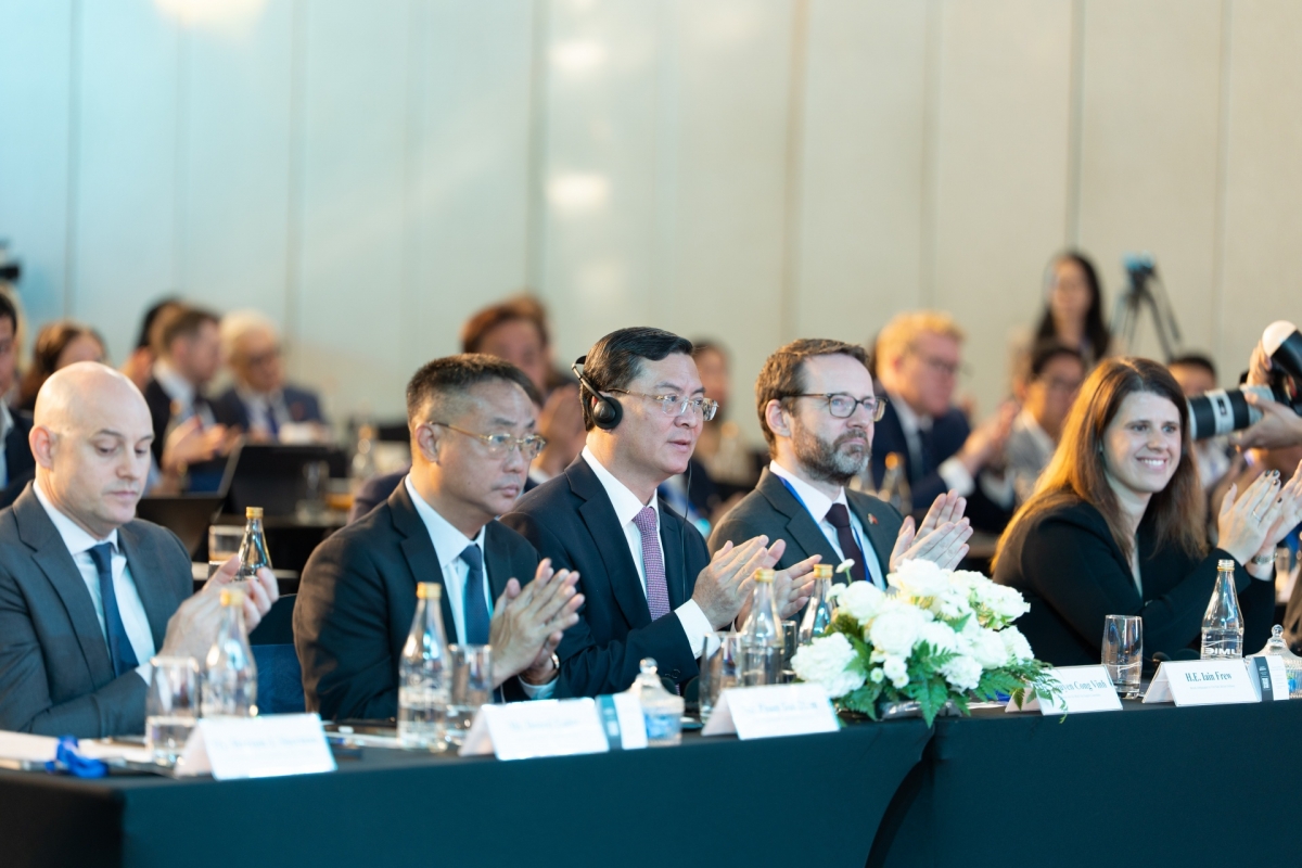 UK-Vietnam Business Forum focuses on high-value economy by 2045