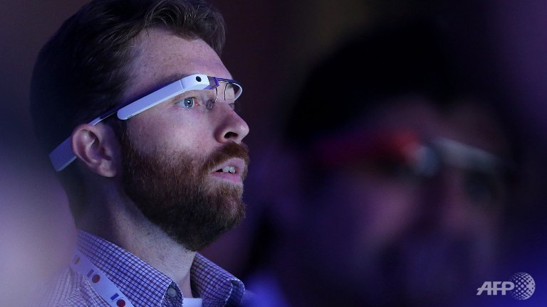 software makers getting face time with google glasses