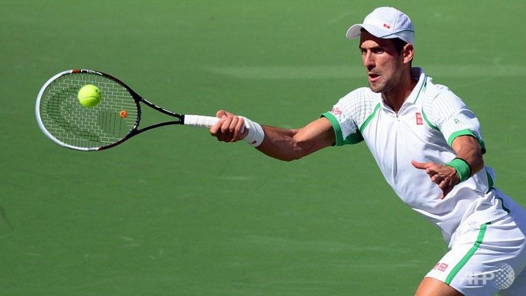 Djokovic barrels into Indian Wells semi-finals