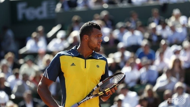 tsonga stuns federer to reach french open semi finals