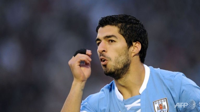 suarez strike sees uruguay overcome france