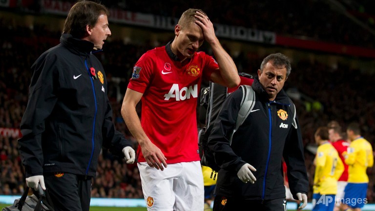 united skipper vidic out of hospital