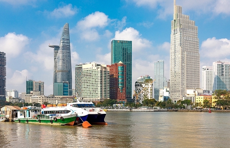 Ho Chi Minh City suggests halving land lease tax for real estate companies