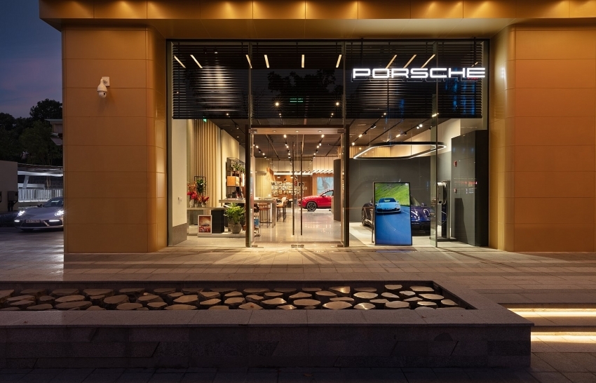 First Porsche studio in Vietnam at Capital Place
