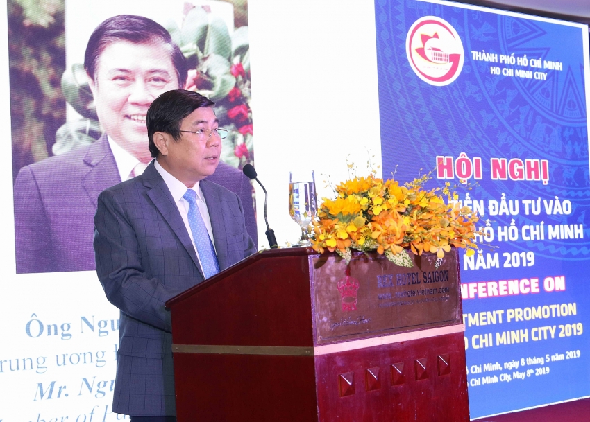 ho chi minh city calls for investment in 210 projects