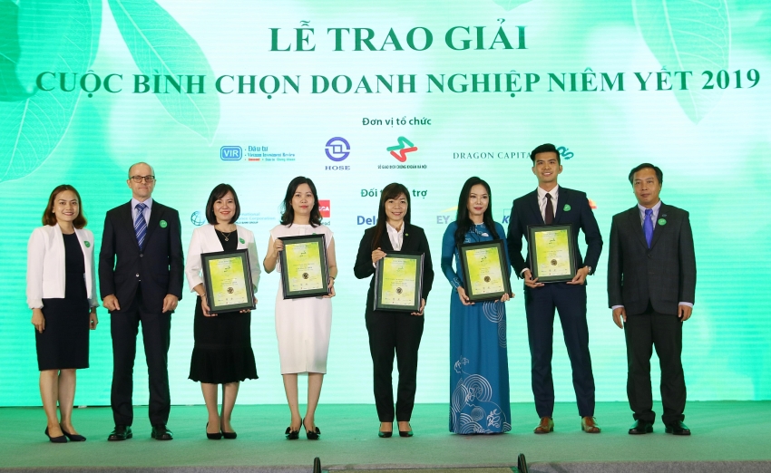 Vietnam listed company awards 2019 honours 34 winners