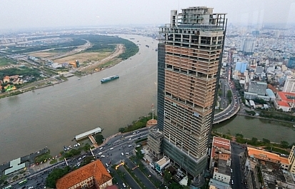 Investors frown at unrealistic listing price of Saigon One Tower