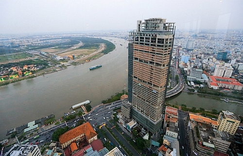 investors frown at discount price of saigon one tower