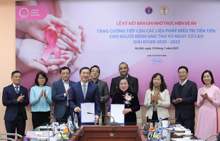 ministry of health and medical association sign mou to implement breast cancer project