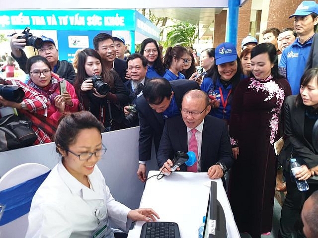 park hang seo joins launch of vietnam health programme