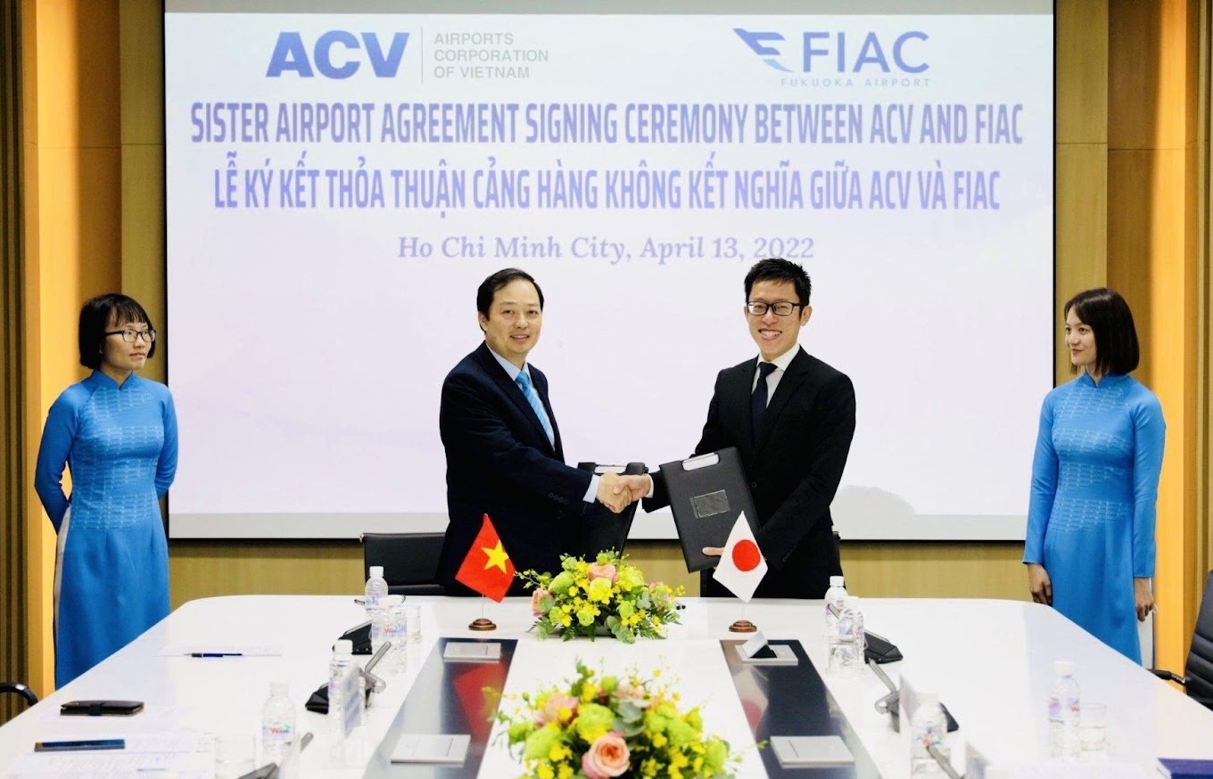 ACV and Fukuoka sign sister airport agreement