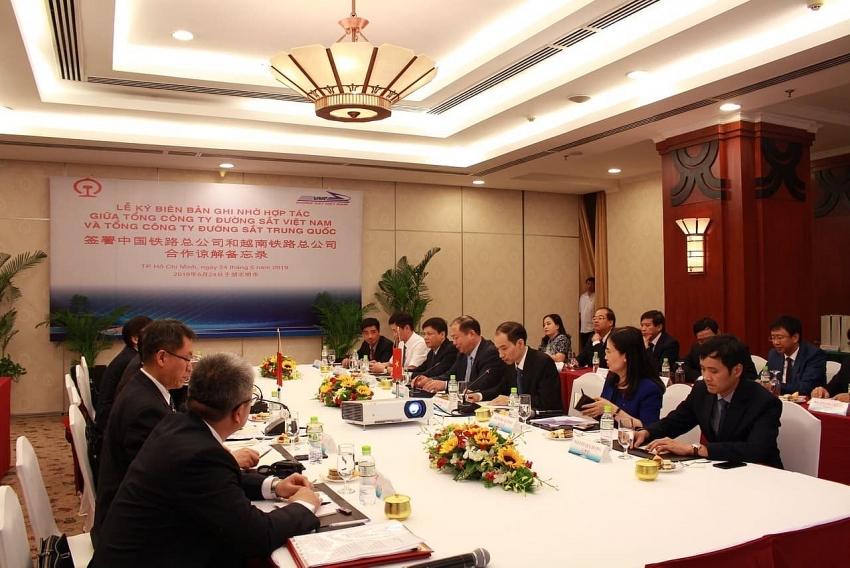 vietnam china railways groups strengthen co operation