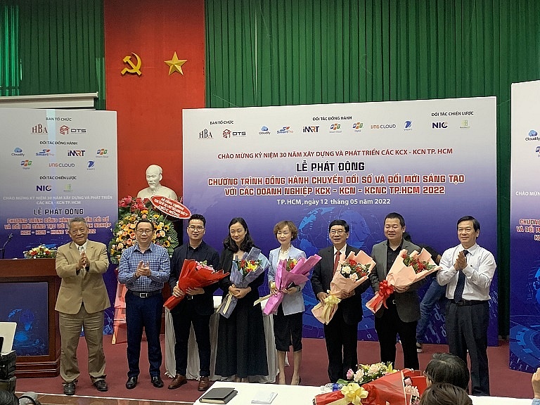 Digital Business Development Programme launched for EPZs - IZs – High-tech zones in Ho Chi Minh City in 2022