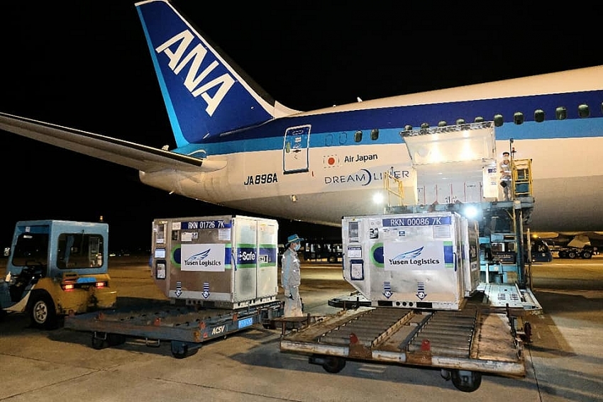 Nearly one million doses of COVID-19 vaccine donated by Japan arrive in Vietnam