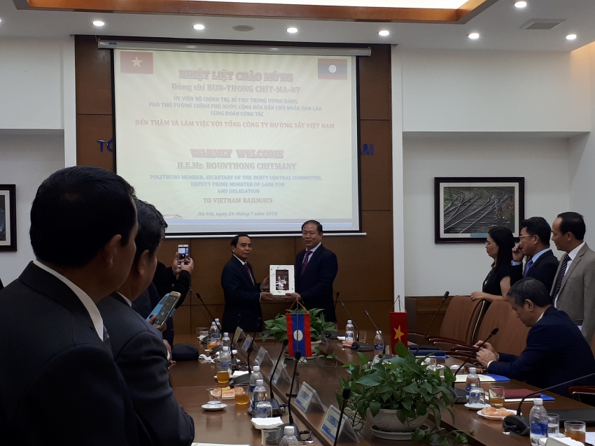 laos learns about experience of vietnams railway development
