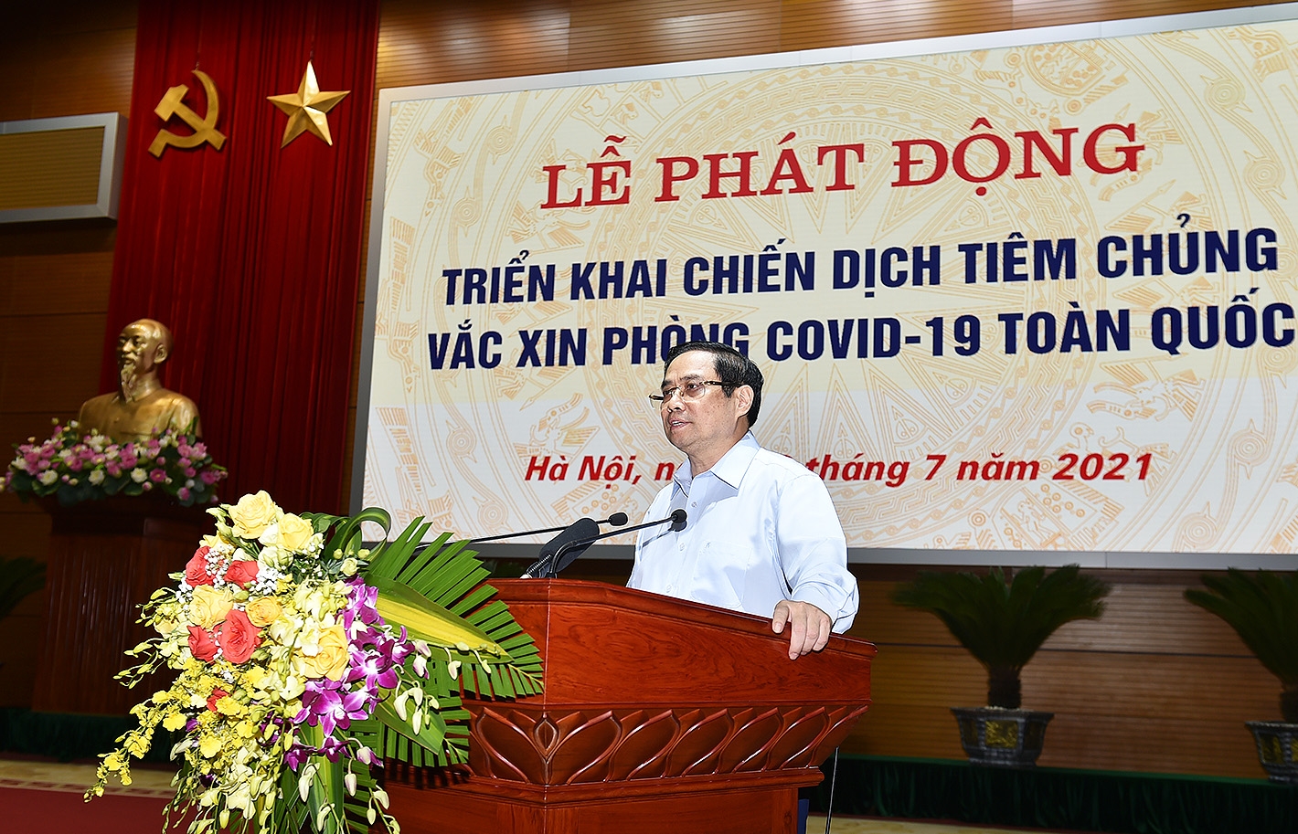 Vietnam officially launches nationwide COVID-19 vaccination campaign on July 10