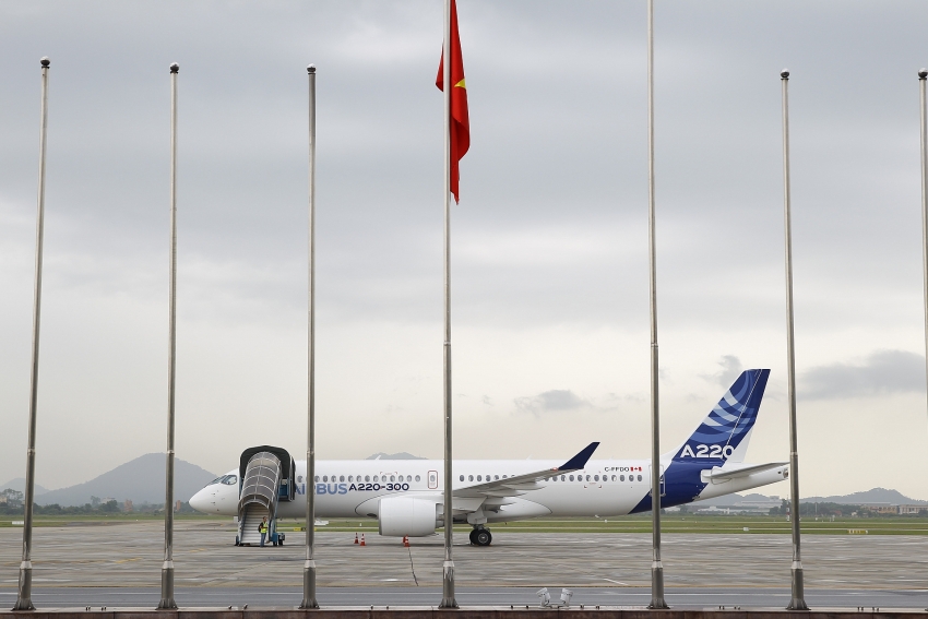 airbus expands footfrint in vietnam with arrival of a220 300