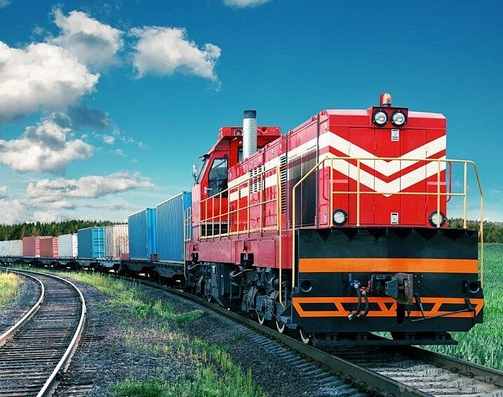 Vietnam Railways reports growth in cargo trains during COVID-19