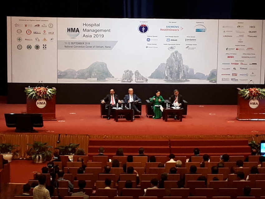 2500 people attend hospital management asia 2019 in vietnam