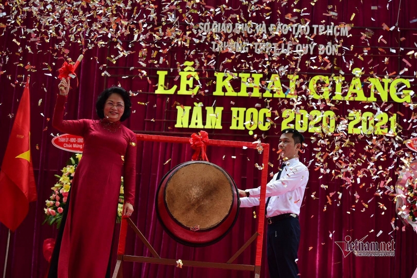 vietnam 23 million students begin new school year amid covid 19