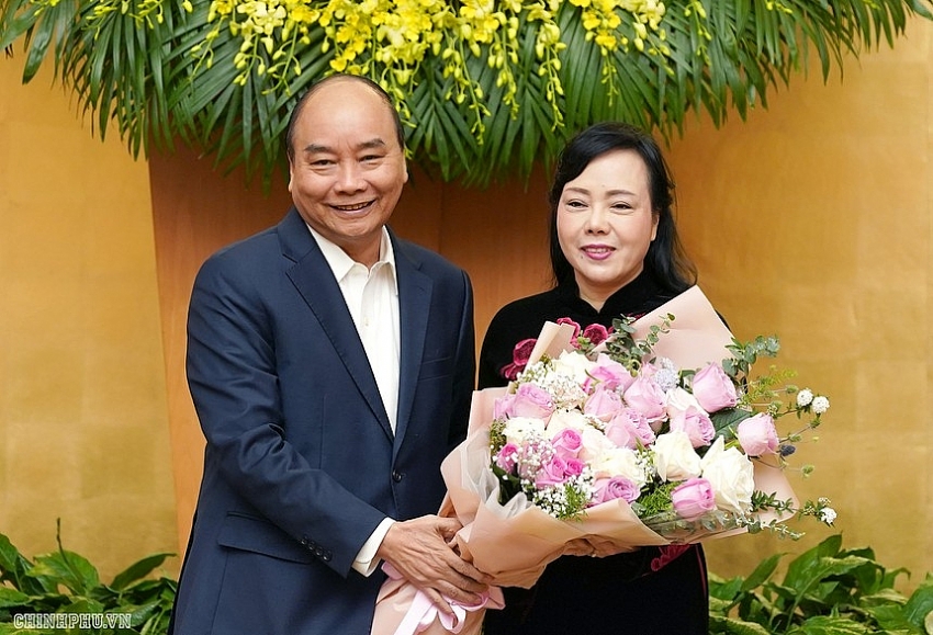 pm phuc appreciates contributions of former minister of health