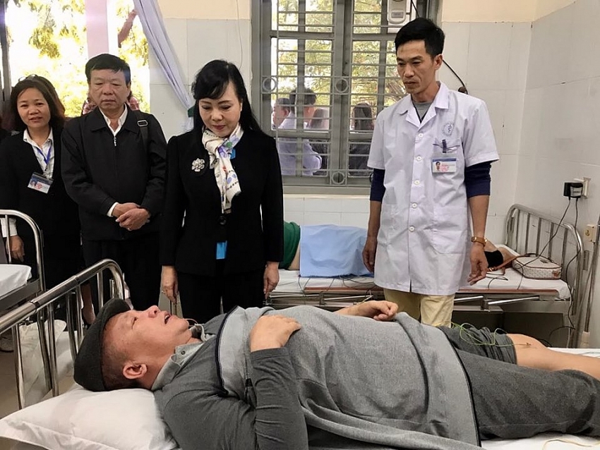 minister of health at tan hoi communal clinic