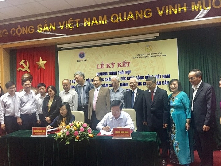 health ministry vietnam association cooperate to improve peoples healthcare