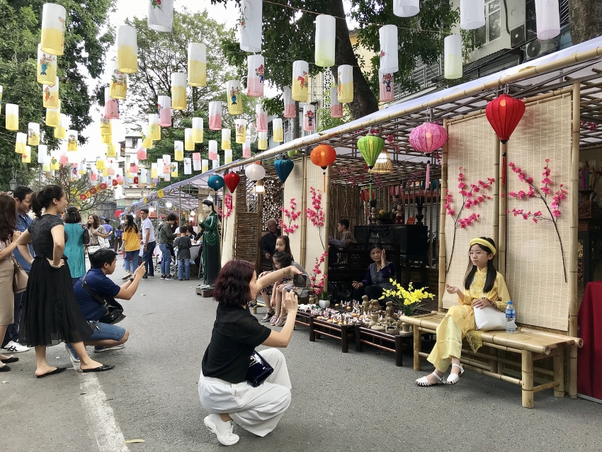 welcoming tet the year of rat