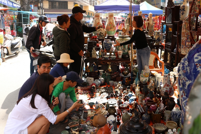 welcoming tet the year of rat