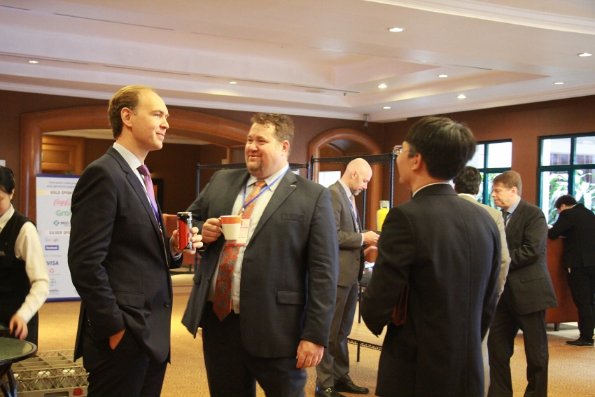 business discussions to advance us vietnam trade and investment