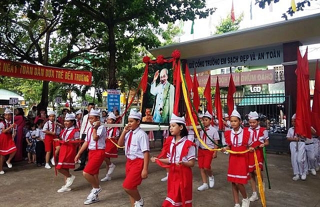 entire country welcomes the new school year