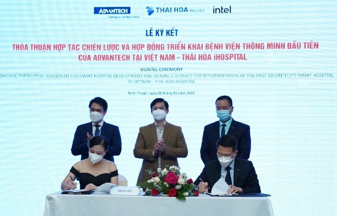 Advantech promotes first smart hospital project in Vietnam