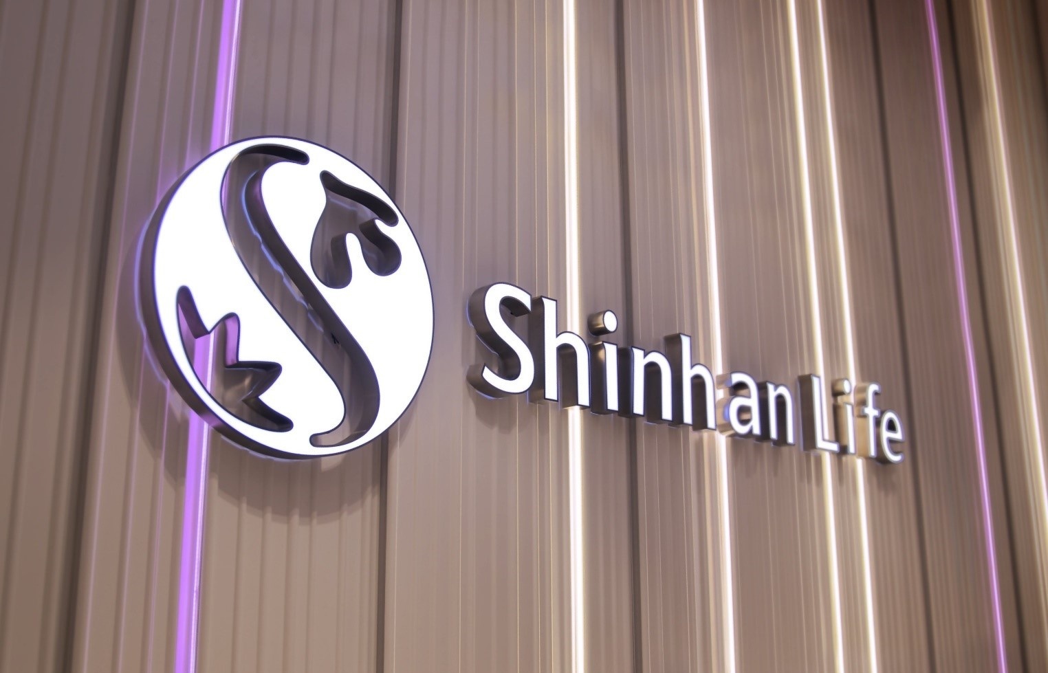 Shinhan Life officially launches life insurance business in Vietnam