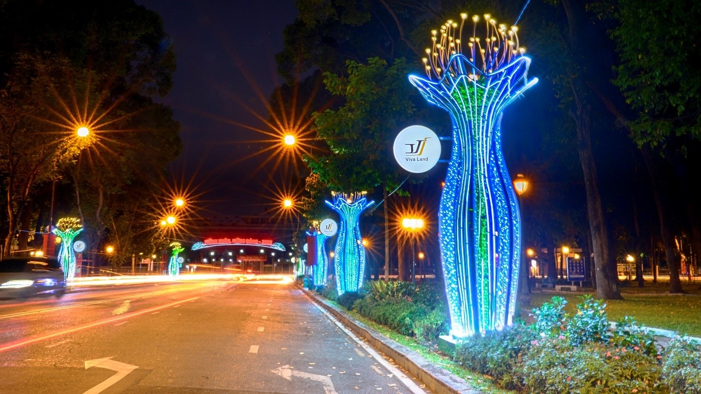 Lightening up the city, Viva Land looks forward to prosperous years