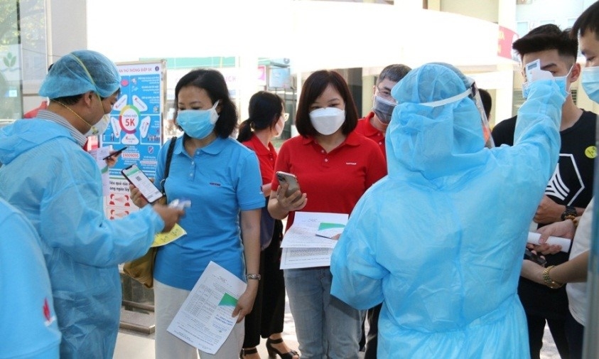 PetroVietnam donates VND400 billion to COVID-19 Vaccine Fund