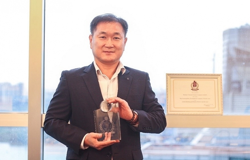 Shinhan Finance named Best Sustainability Development Company Vietnam 2020