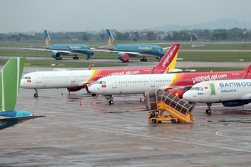 Different viewpoints about building second airport for Hanoi