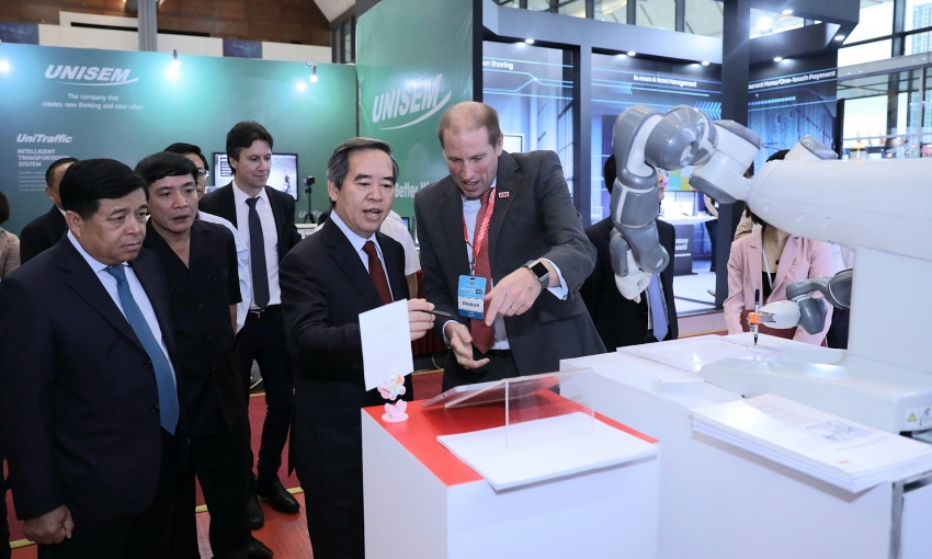abb drives digital transformation in vietnam with leading technologies