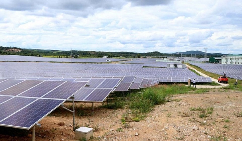 Dak Nong calls for investment in solar power project