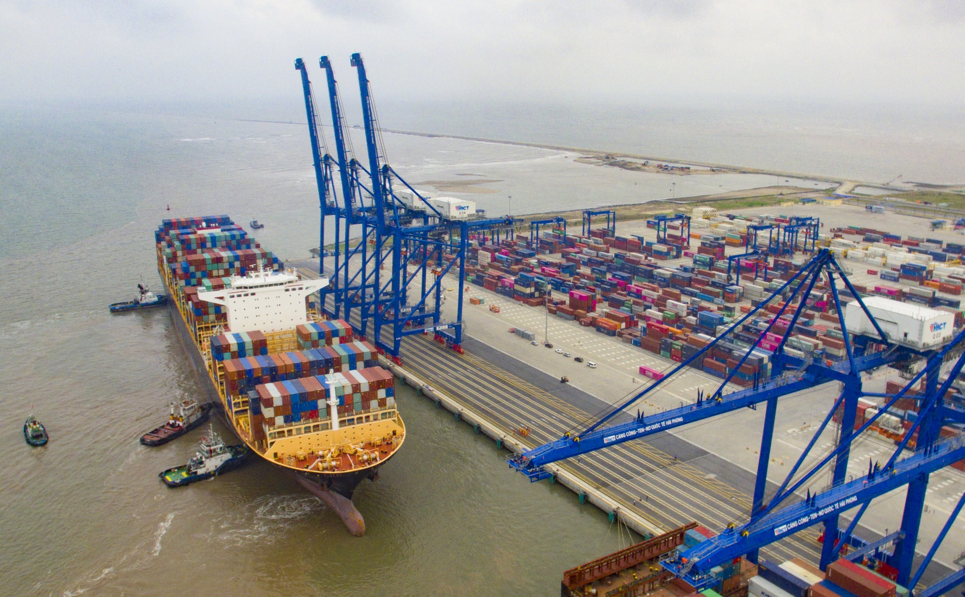 Haiphong to kick off four container terminals in early 2022