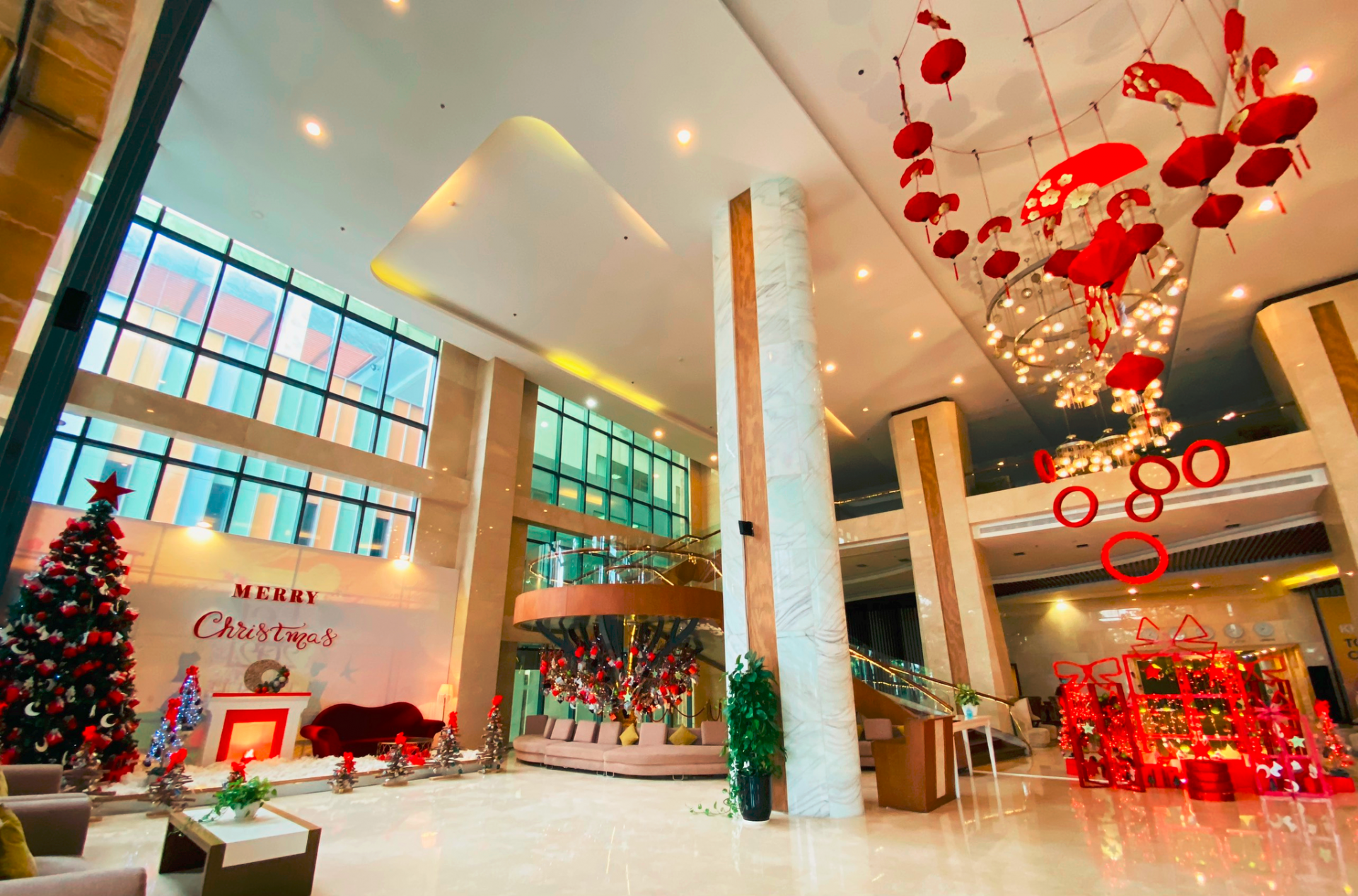 Enjoying memorable Christmas times with Muong Thanh hotel chain