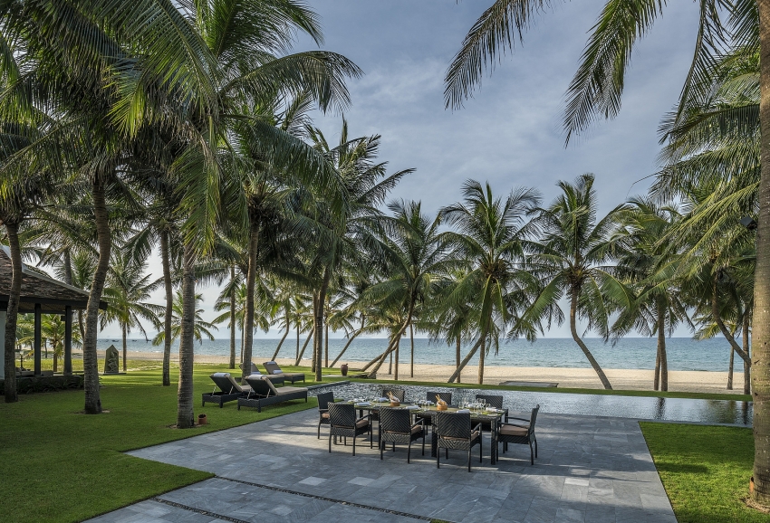 four seasons resort the nam hai awarded forbes 5 star rating