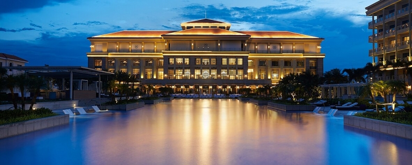 unlock epic stays at sheraton grand danang resort