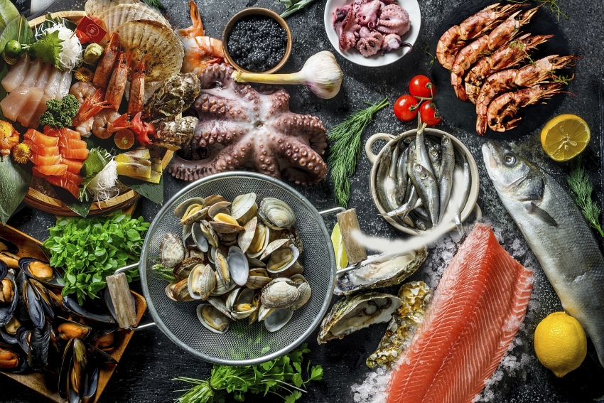 dine 4 pay 3 friday bbq seafood buffet at grand mercure danang