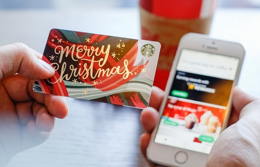 Starbucks Vietnam unveils card and mobile app