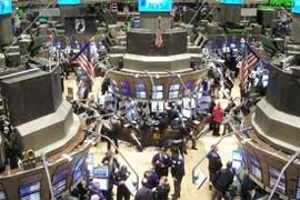 us stock markets beat apple citi fears