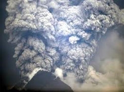 airlines cancel bali flights to avoid volcano ash